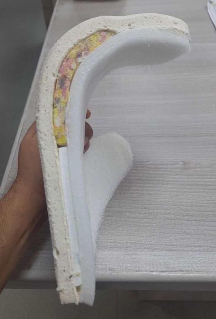 Fotografia de referência real, espuma C3 Foam de lado